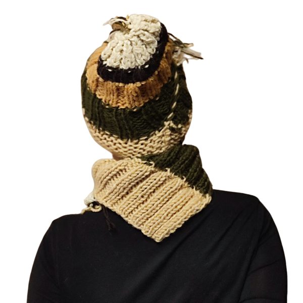 City Nomad snood in irregular shape, soft wool blend, urban chic style