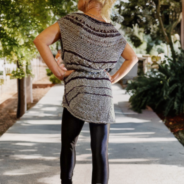 Ethereal Gray Summer loose-fit sweater with bold texture