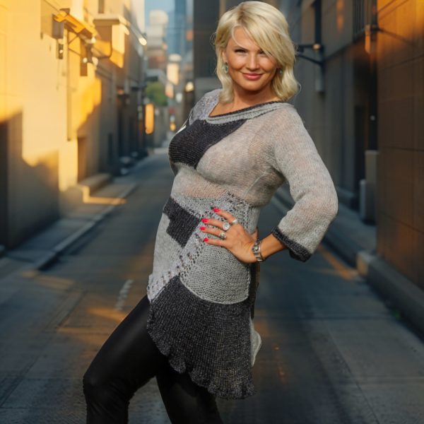Silver Hues Symphony elegant mid-season sweater, reversible, with dynamic silver contrasts