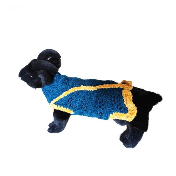 Sprout Explorer universal pet sweater with airy knit and charming plush trim around paws
